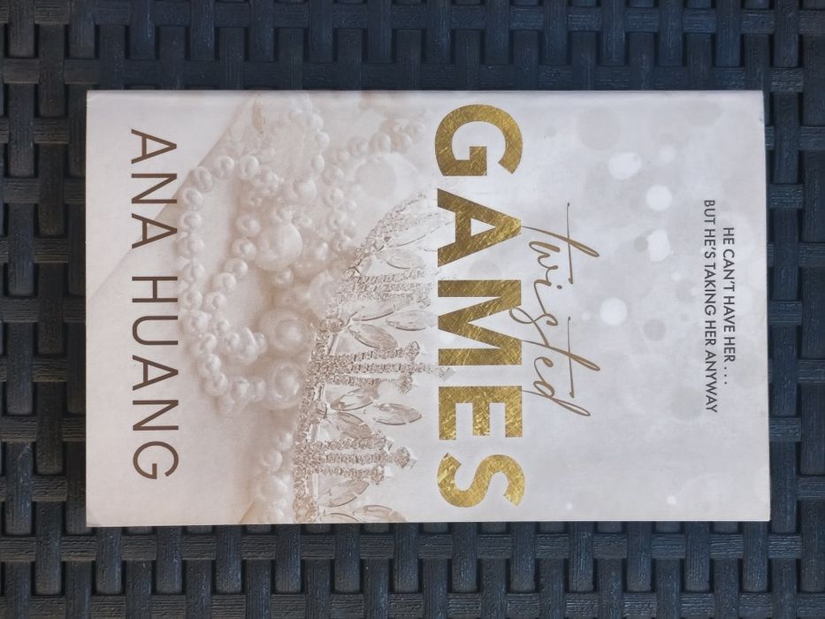Lote 2 Livros: Twisted Love + Twisted Games (Ana Huang)