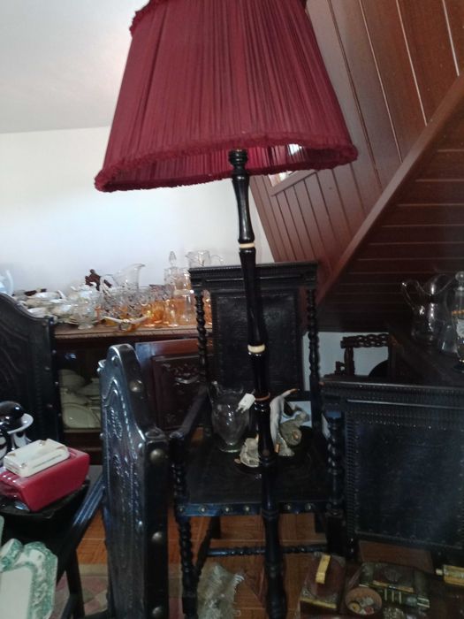 Mesa de jogo em muito bom estado