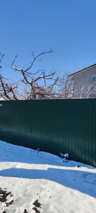 Продається дачний будинок