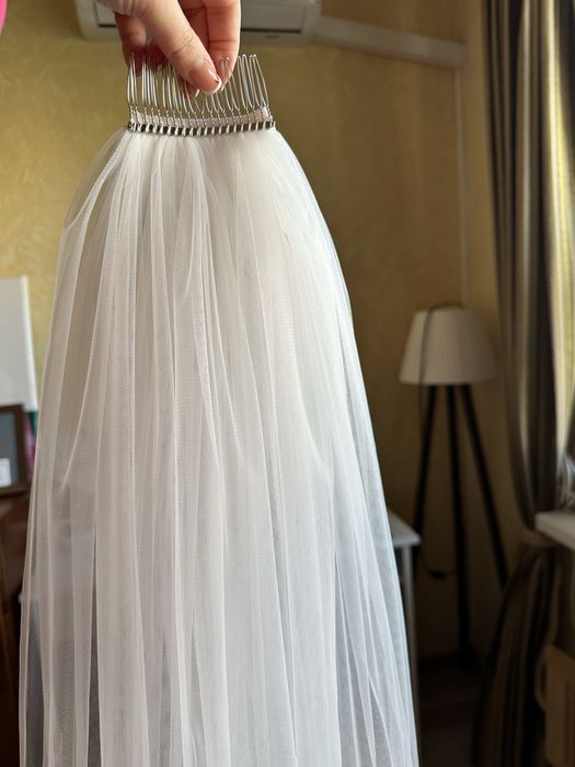 Фата біла 150см з гребінцем (тримається ідеально в зачісці)