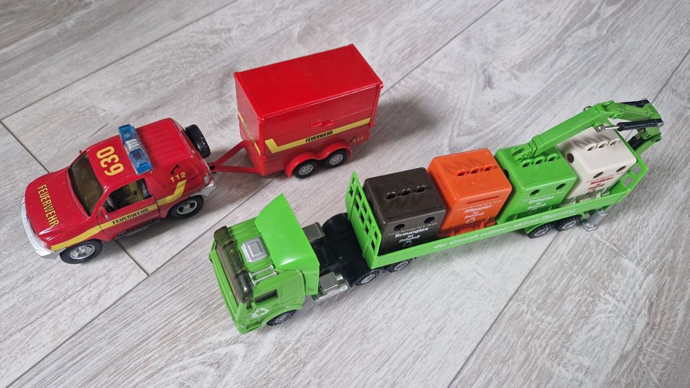 Metalowe auta z napędem