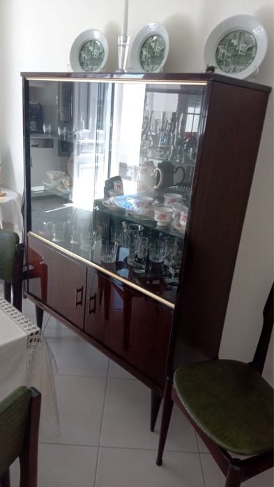 Moveis antigos lacados (em muito bom estado)