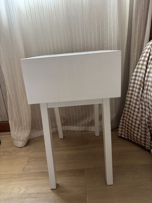 Mesinha de cabeceira 45x30 cm