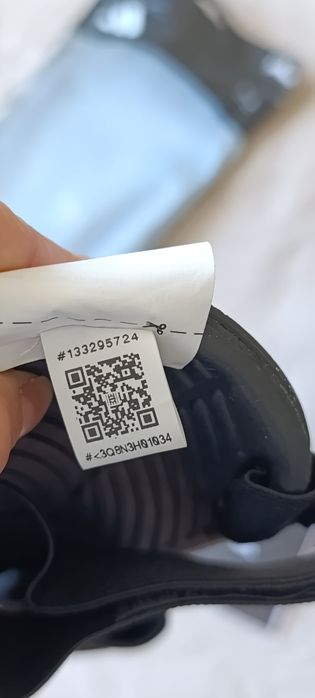 Футбольні щитки від adidas розмір L