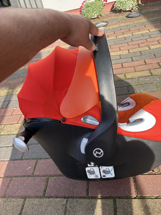 Cybex  aton 5 fotelik dzieciecy /nosidełko