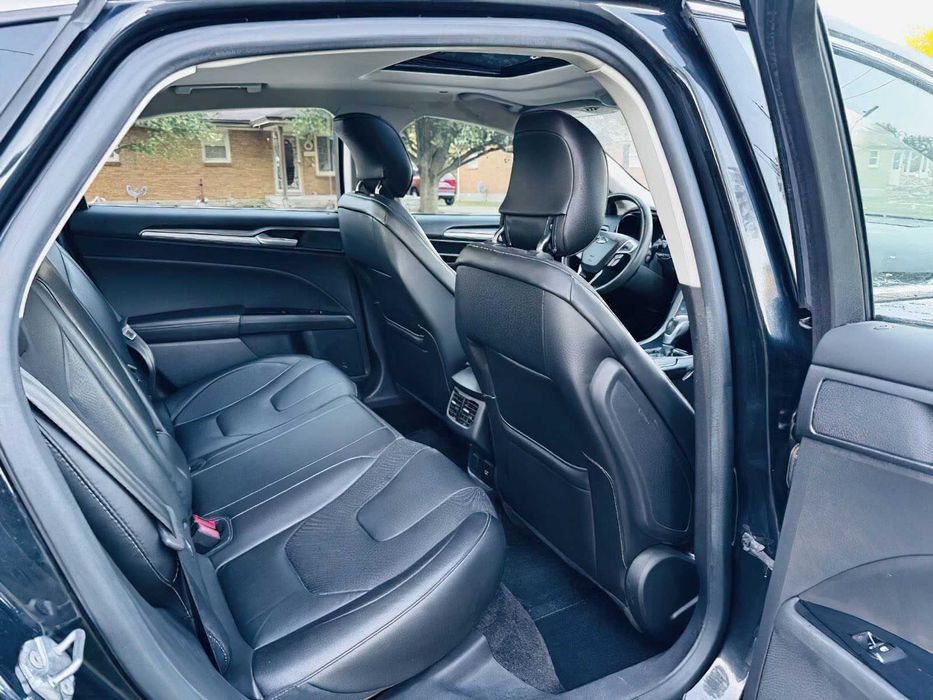 Ford Fusion Titanium      2014