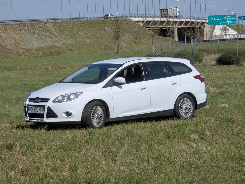 Ford Focus MK3 kombi 1.6TDCI. Wszystkie części blacharskie i mechanicz
