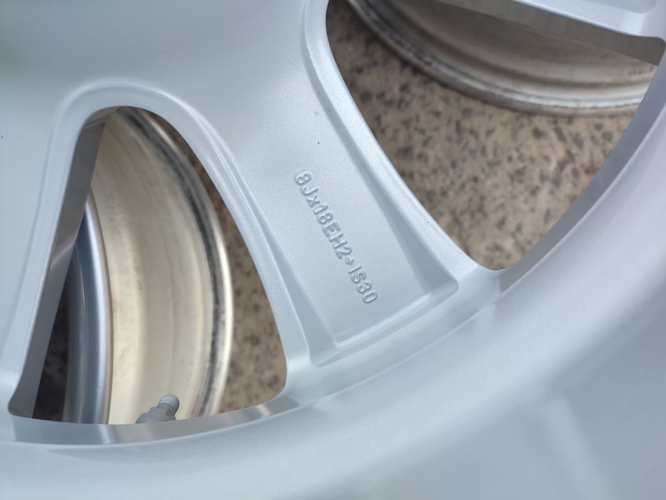 Диски 5/120 R18 BMW ET30