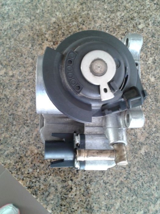 Vendo Corpo de injecção vw,golf 4,polo,seat,skoda e nissan micra