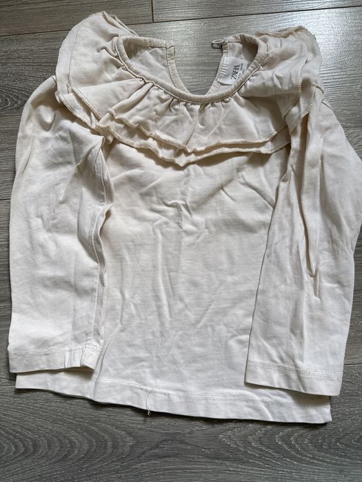 Кремова кофтинка для дівчинки Zara 98 розмір