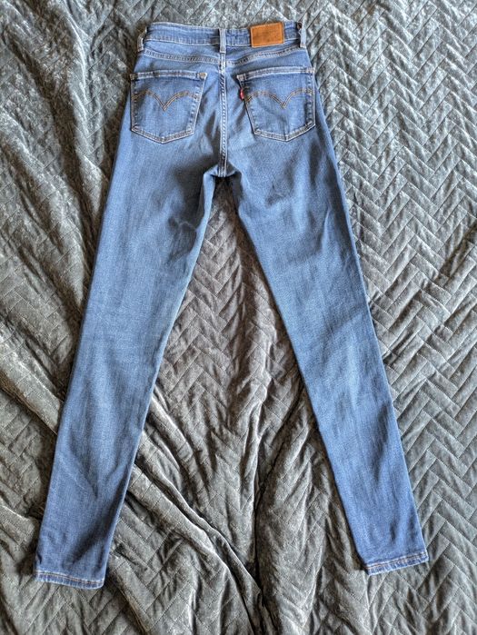 Spodnie jeansy Levi's 721 High Rise Skinny rozmiar 24x30 W24 L30