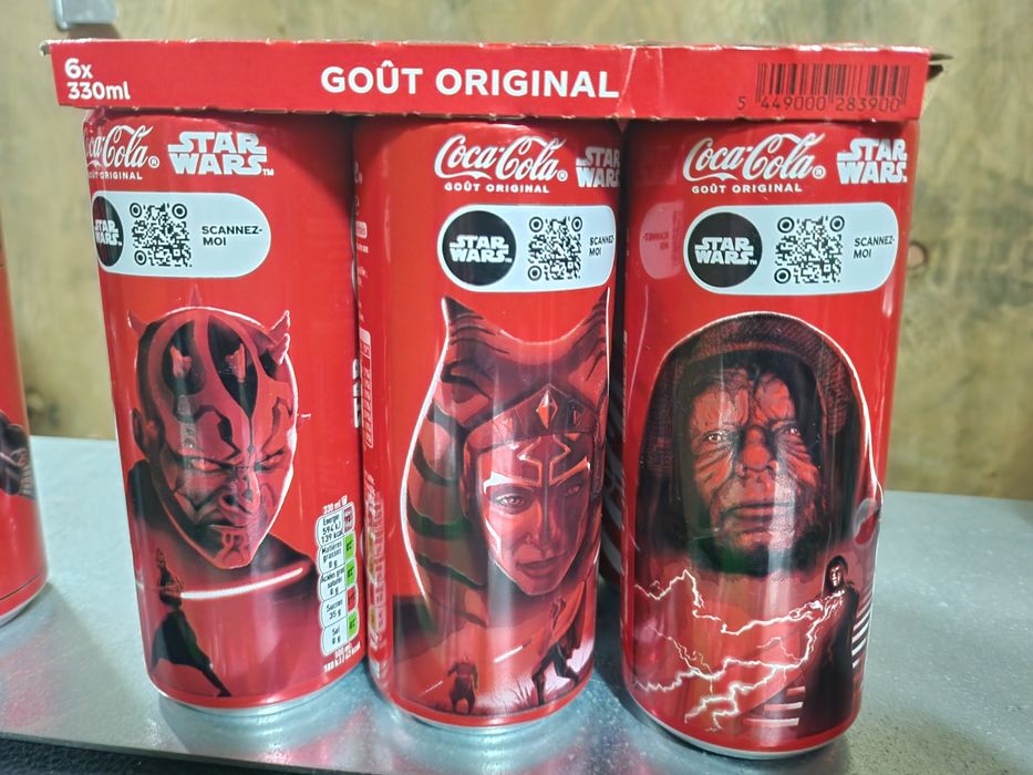 Latas coca cola de origem francesa .Star Wars, Marvel, nomes, etc.