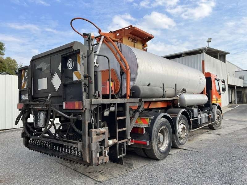 Camião Basculante RENAULT PREMIUM 370-26 AVEC BOUILLE ACMAR