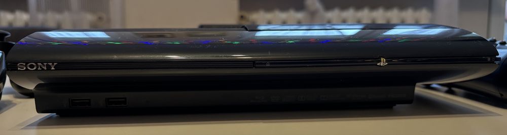 PlayStation 3 Super Slim 500gb 2x pady 2xmove plus gry