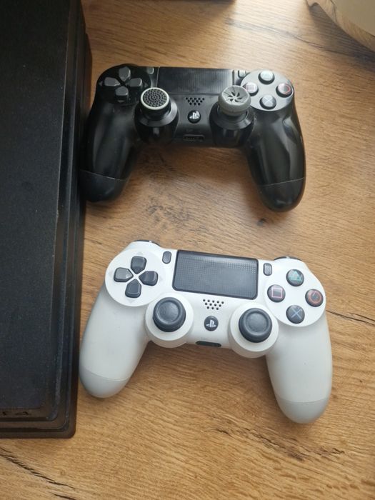 Sprzedam ps4 pro