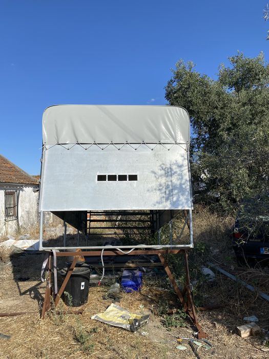 Grade para transporte de animais