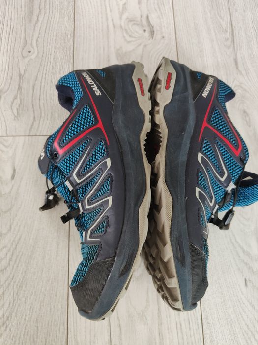 Salomon Gore-Tex 42 2/3