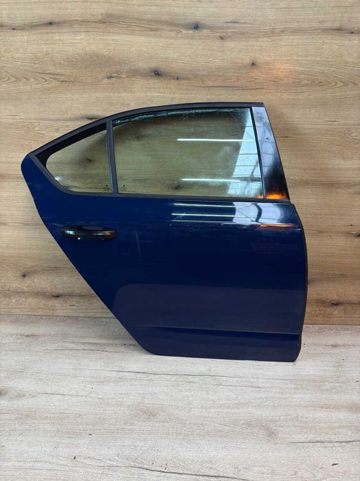 drzwi tylne prawe skoda octavia III hb przed lift kolor 6364