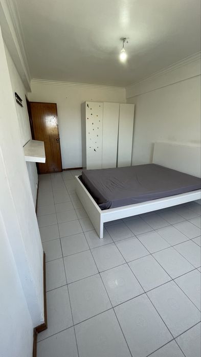 Quarto para Casal em Queluz-Belas | Despesas Incluídas | 500€
