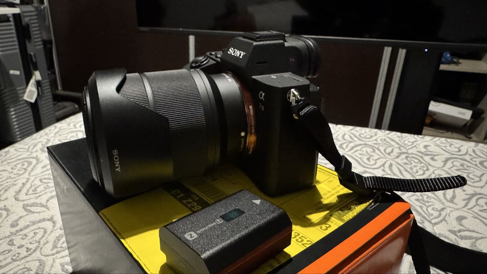 Sony AIII + 28-70mm (Novo)