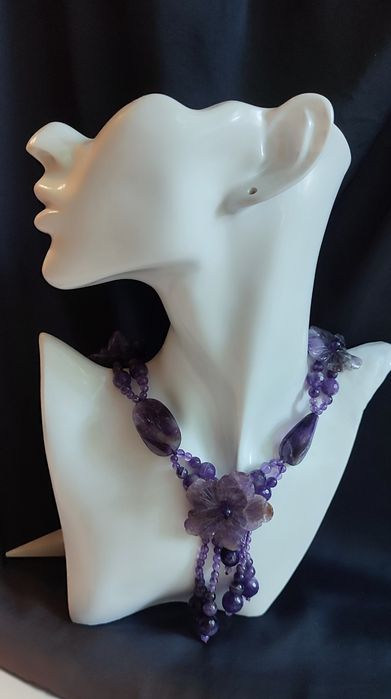 Бусы из натуральных камней