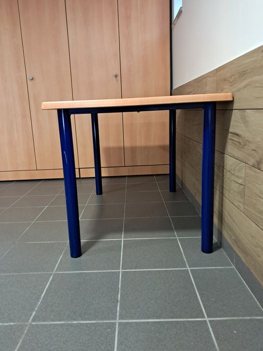 Mesa de cozinha em excelente estado