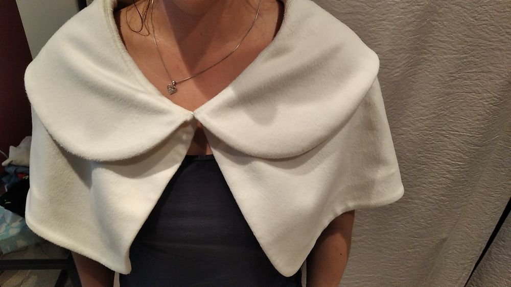 Bolerko ślubne białe