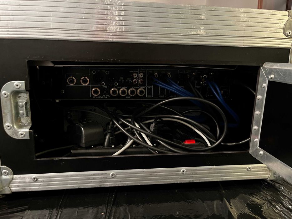 Case Rack kątowy 19'' 4U