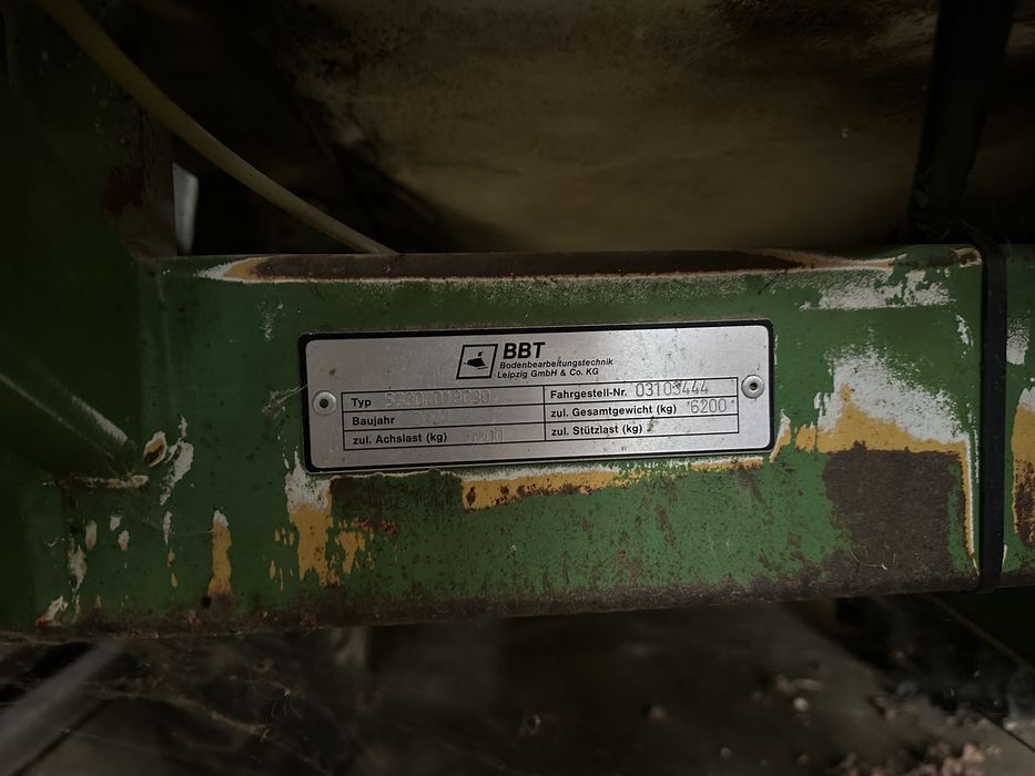 Opryskiwacz AMAZONE BBG S 330 PLUS 2000 rok