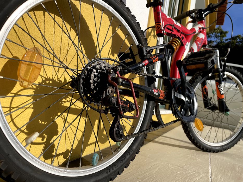 Bicicleta BTT de Criança (6 aos 9 anos)