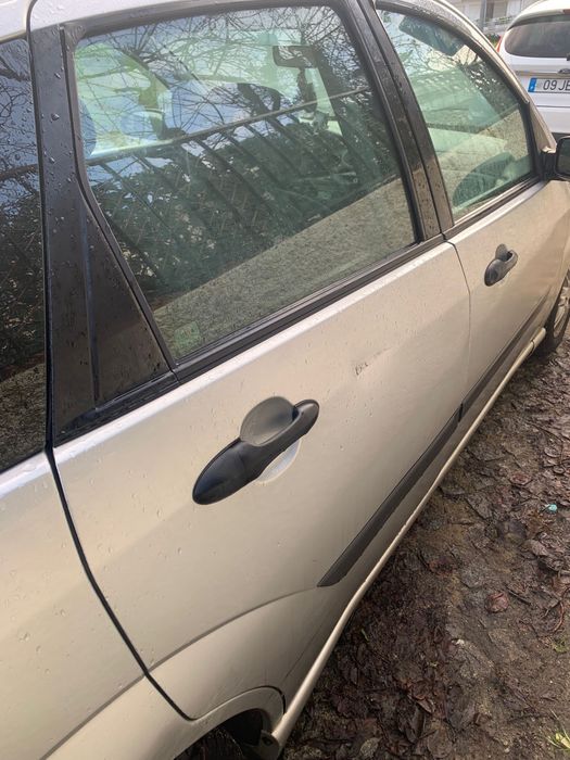 Ford Focus 1.6 Gasolina - 1999