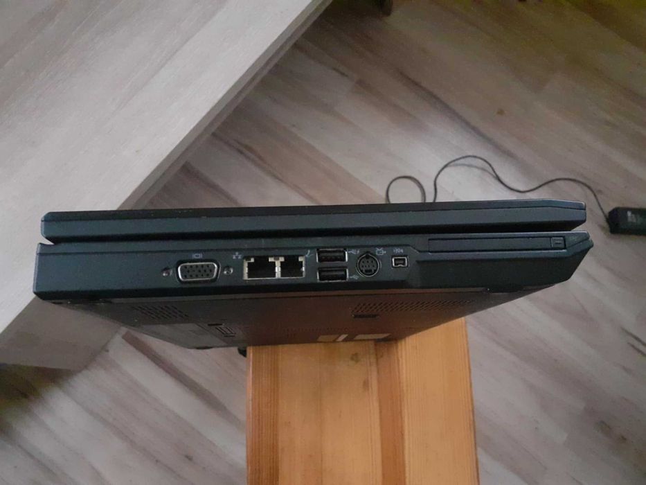 Laptop Dell LATITUDE E5400