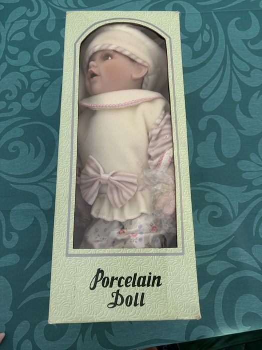 bomeca de porcelana de coleçao