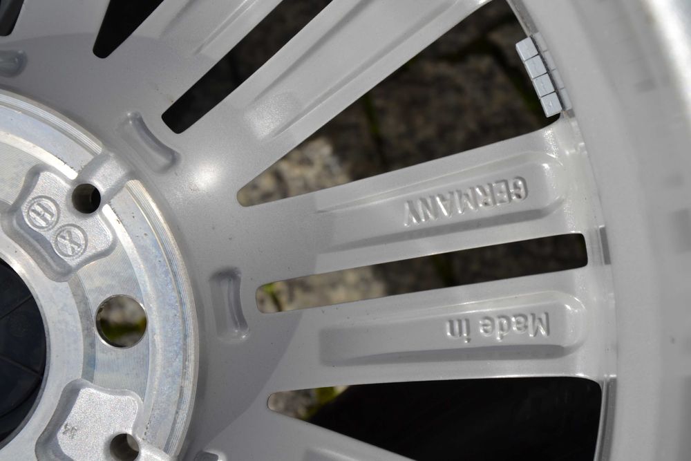 Koła Skoda Octavia 2,3 Opony Zimowe 225/45R17 Nowe 2025