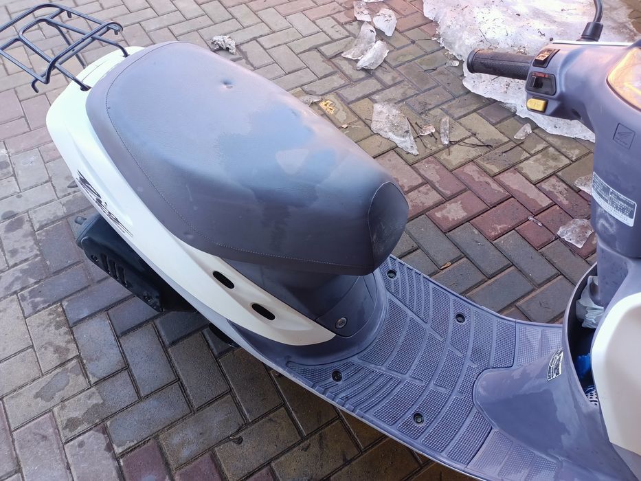 Скутер Хонда Діо.