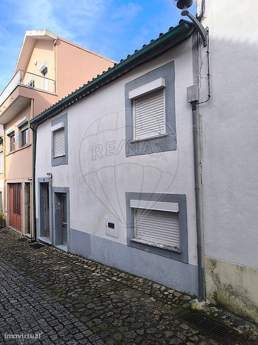 Moradia T5 para venda