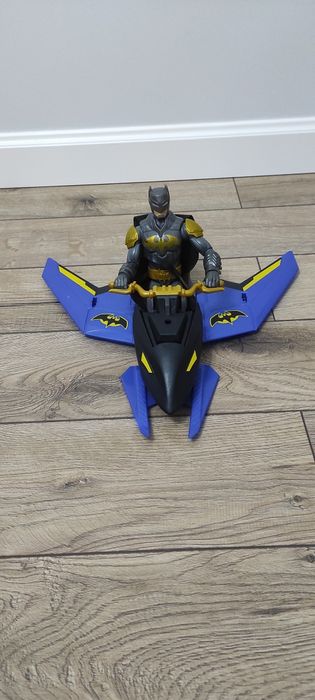 Figurka Batman z samolotem