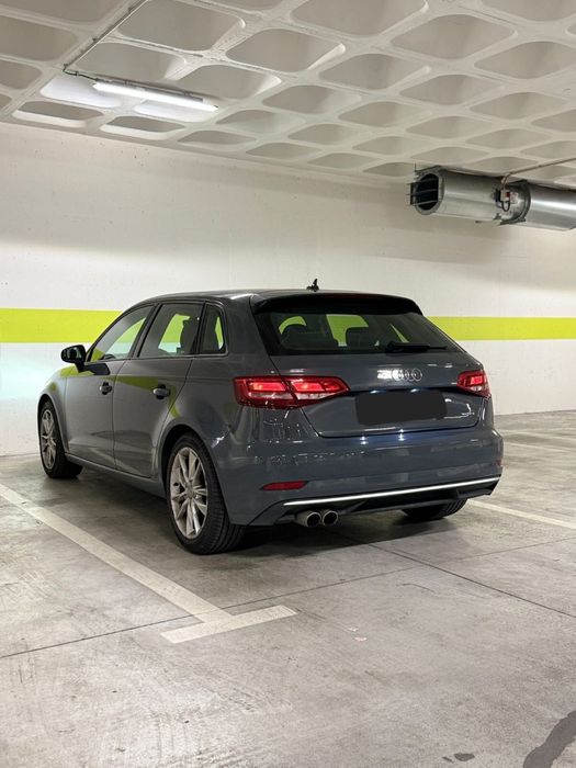 Audi A3  Quattro Sportback [2.0TFSi 4x4]