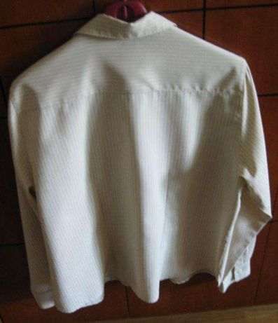 Camisa Mulher Laranja ou 1 Beije c/ Risca Preta - Manga Comprida