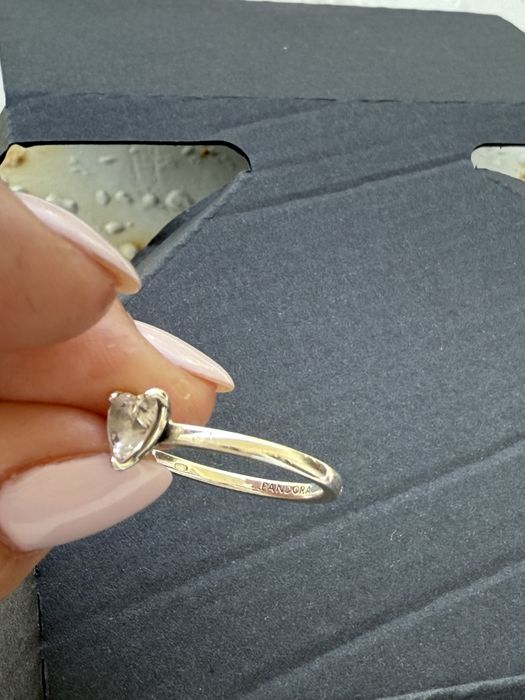 Vende-se conjunto aneis Pandora em Prata