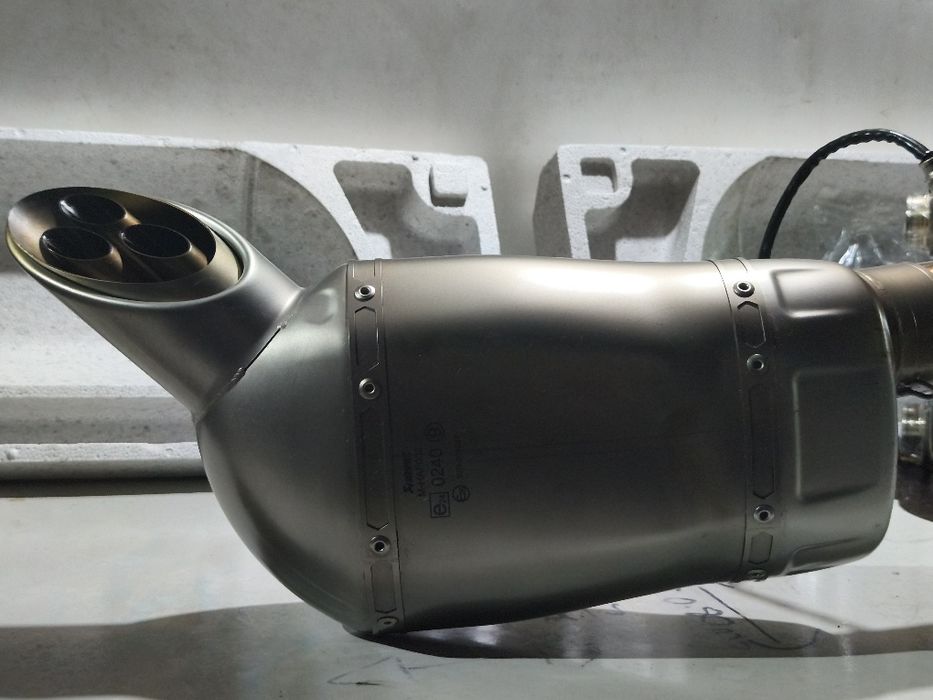 Ackrapovic Yamaha MT 09 / Tracer/ Xsr ( C/ NOVO. 1100KM)/
