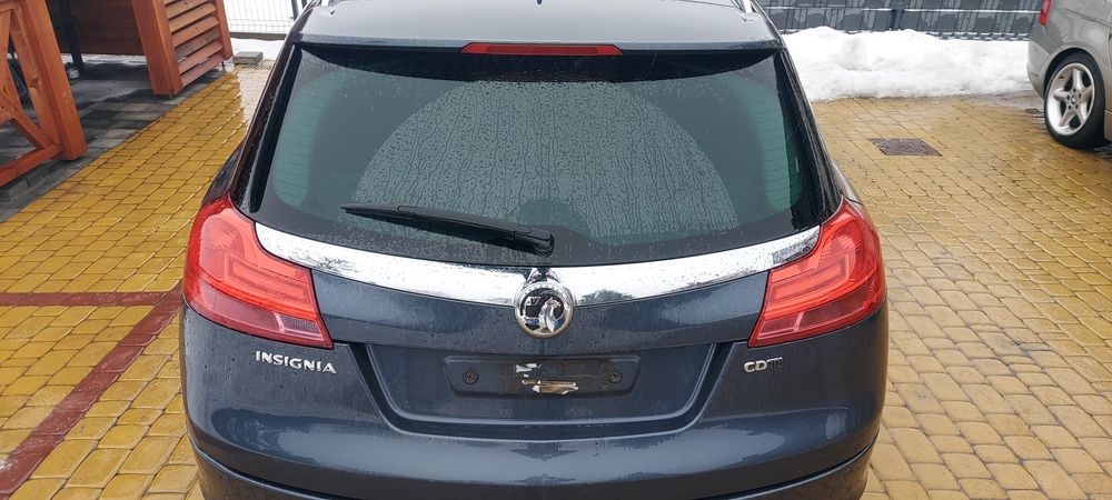 Insignia a kombi klapa z168