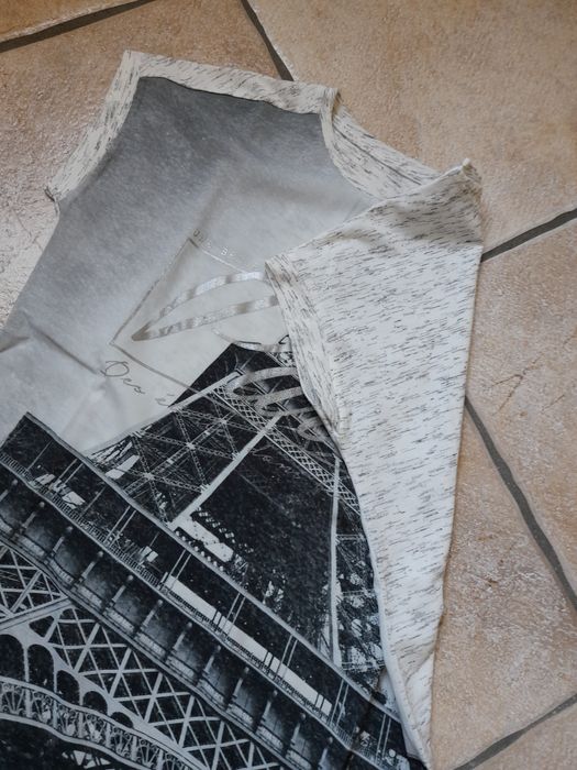 T-Shirt Paris Menina