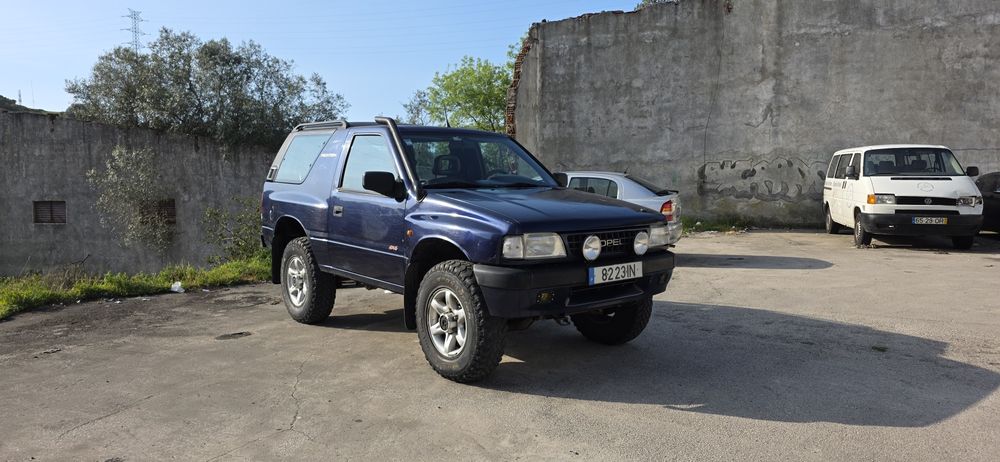 Opel Frontera Sport 2.5 TDS