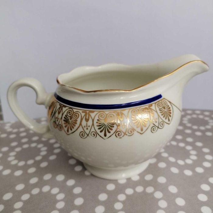 2 sztuki - dzbanuszek na mleko - porcelana WAWEL - złote zdobienia