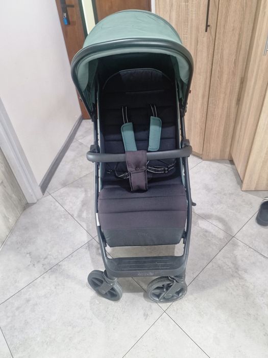 Wózek spacerowy Carello Bravo