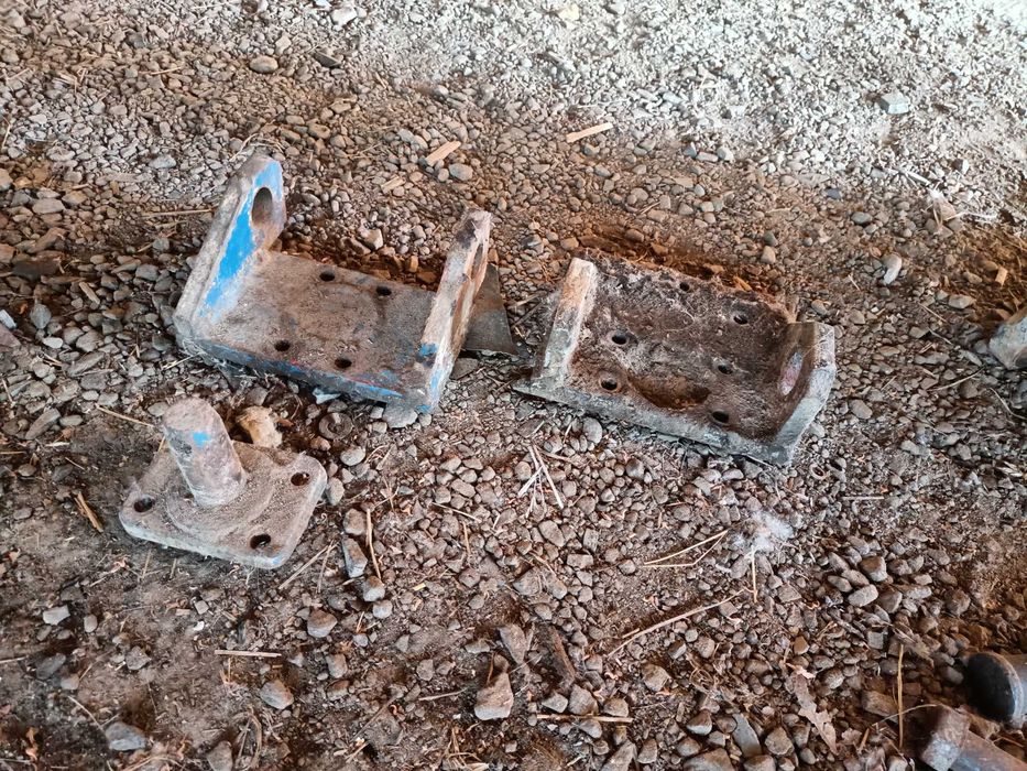 wspornik mocowanie zaczep dolny ursus c360 c355 c330 c335 nowy typ