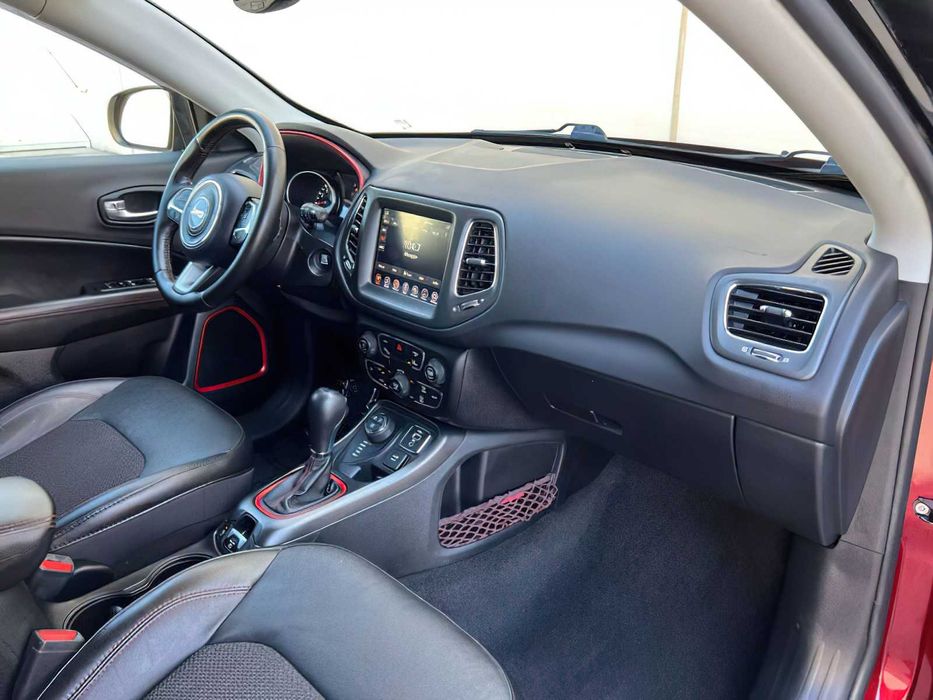 Jeep Compass Trailhawk      2021
