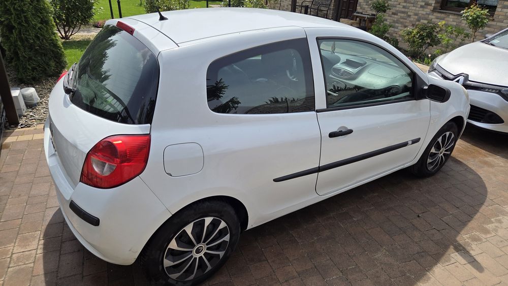Renault clio III 3 1.5 DCI 68KM