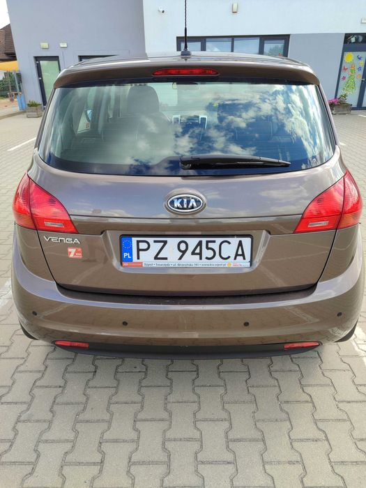 Samochód osobowy KIA Venga 2012